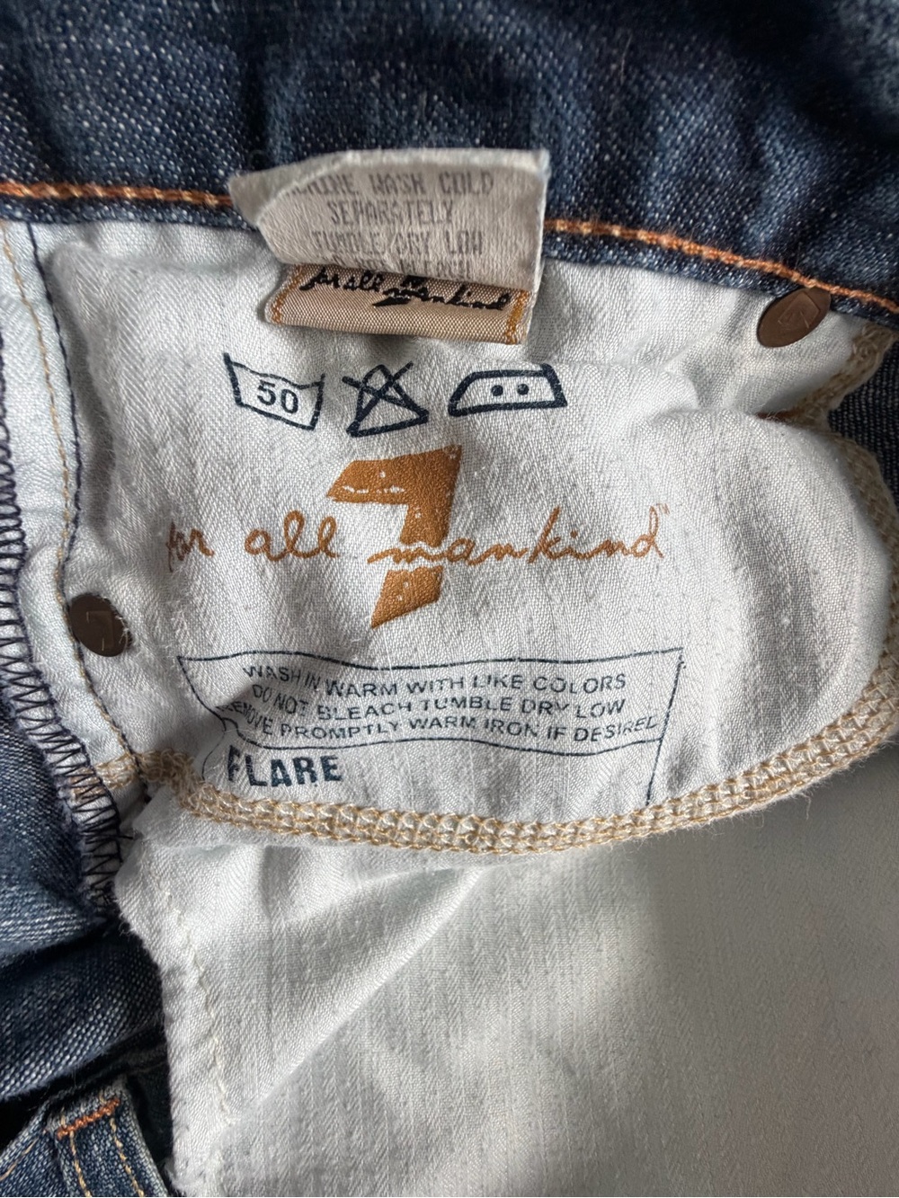 Vintage 7 For All Mankind Blue Flare Jeans with hardware on Back Pocket 32R - Picture 4 of 5